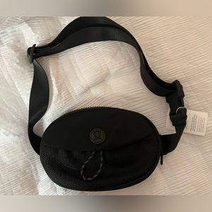 Lululemon Black Nylon Belt Bag